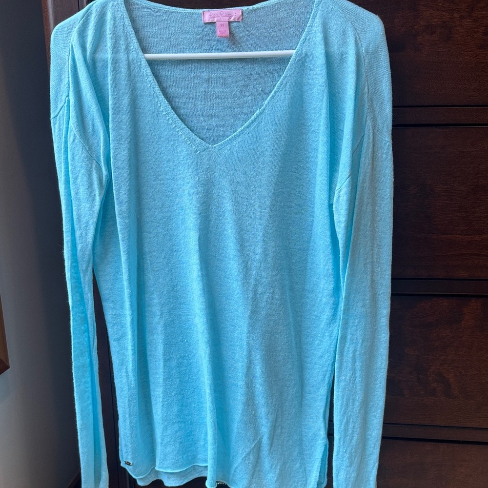 Lilly Pulitzer Light Blue Linen V-Neck Women's Top